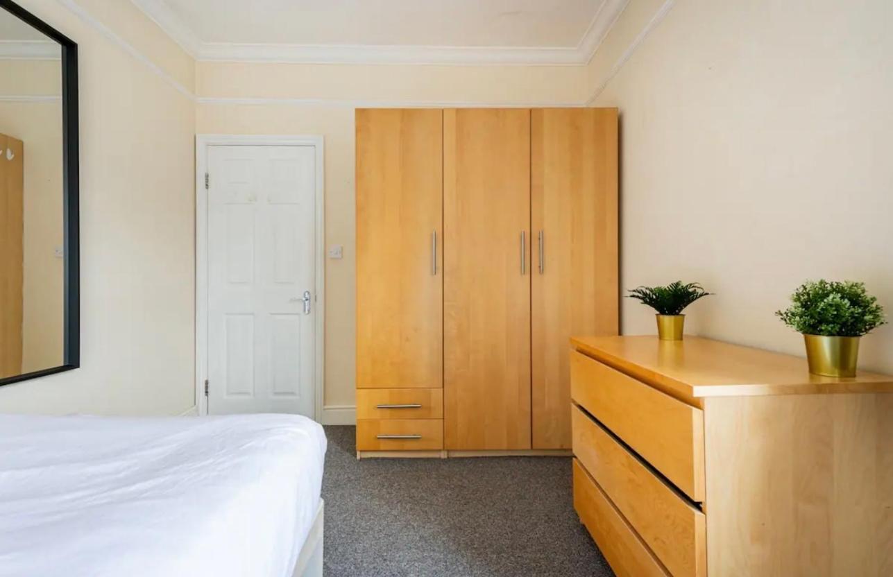Lovely 3-Bed 20 Minutes To Central 런던 외부 사진
