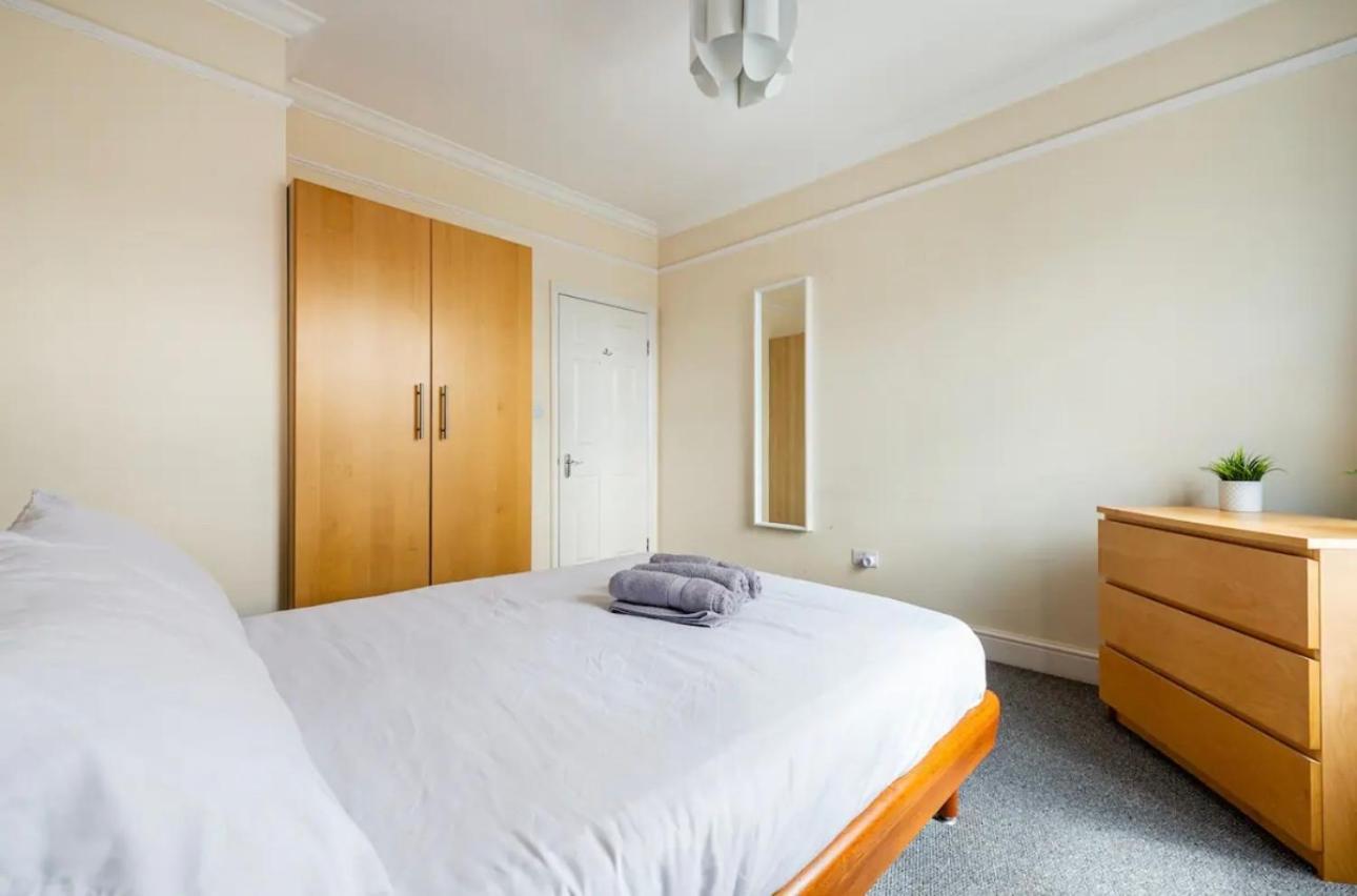 Lovely 3-Bed 20 Minutes To Central 런던 외부 사진