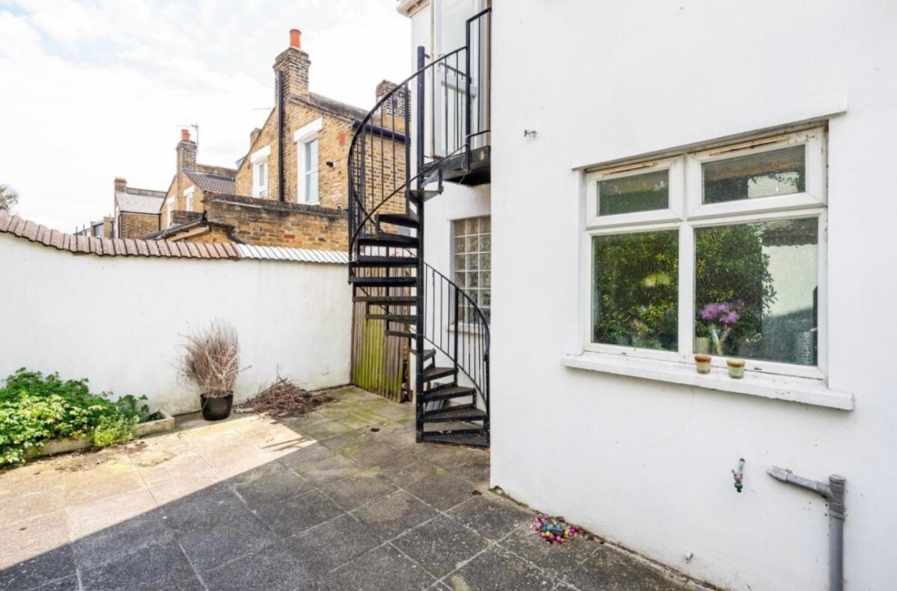 Lovely 3-Bed 20 Minutes To Central 런던 외부 사진